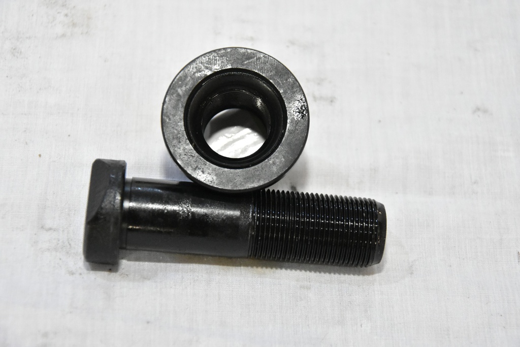 BOUJON DE CROU AVEC ÉCROU